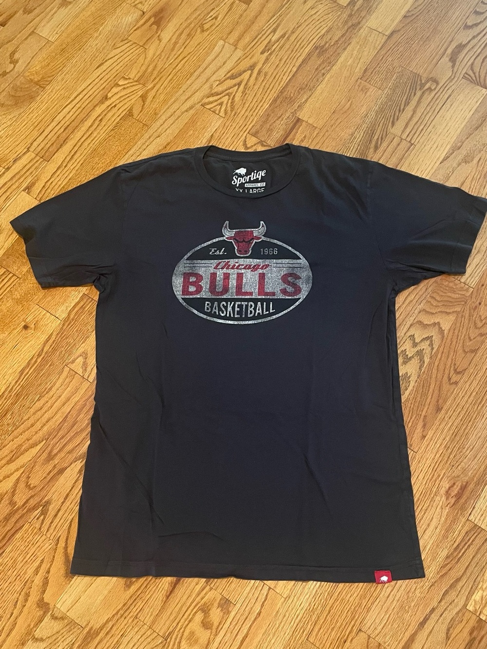 Sportique Chicago Bulls Black Graphic Short-Sleeve T-Shirt